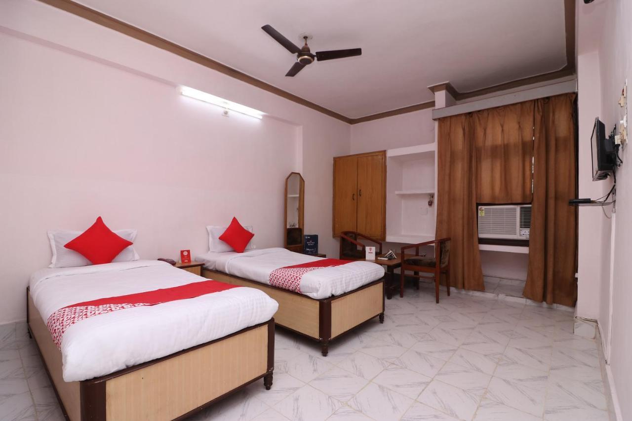 Oyo 16112 Hotel Uruvela International Bodh Gaya Eksteriør billede