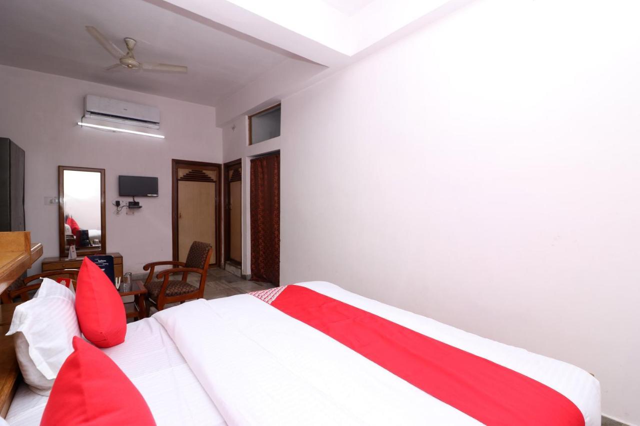 Oyo 16112 Hotel Uruvela International Bodh Gaya Eksteriør billede
