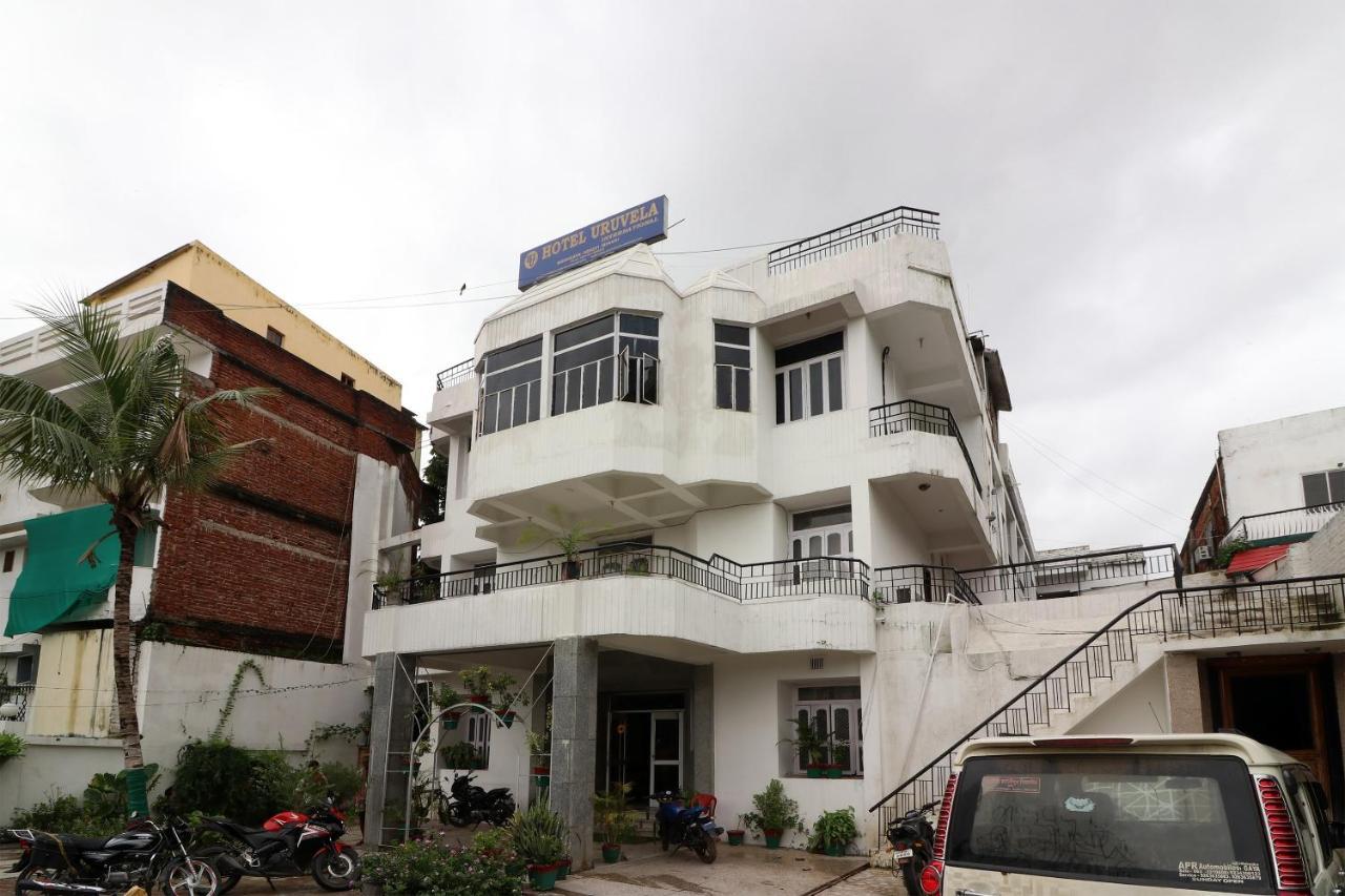 Oyo 16112 Hotel Uruvela International Bodh Gaya Eksteriør billede